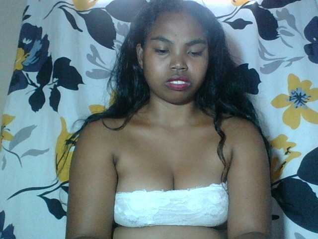 Miarizou's BongaCams show and profile