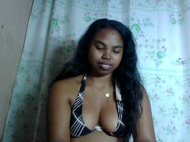 Miarizou's BongaCams show and profile