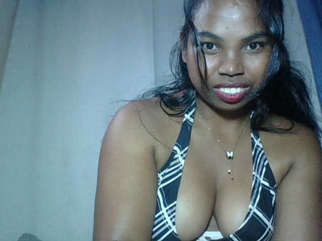 Miarizou's BongaCams show and profile