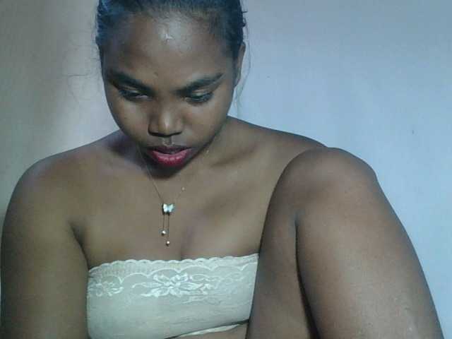 Miarizou's BongaCams show and profile