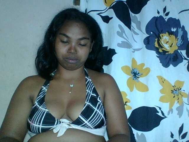 Miarizou's BongaCams show and profile