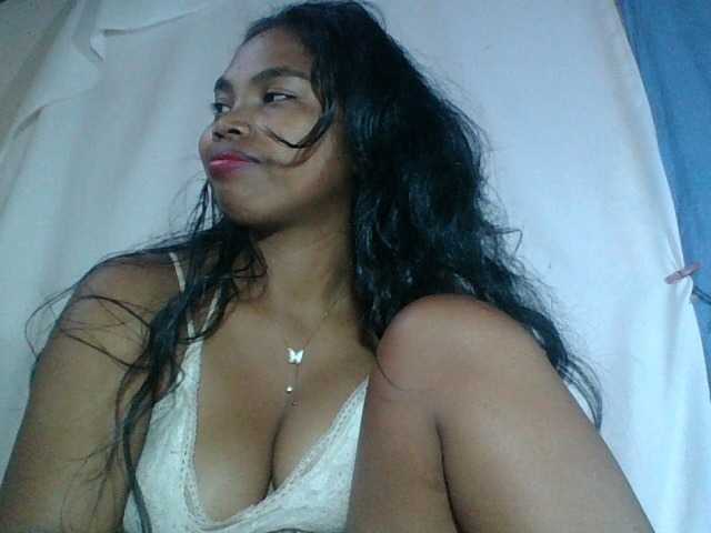 Miarizou's BongaCams show and profile