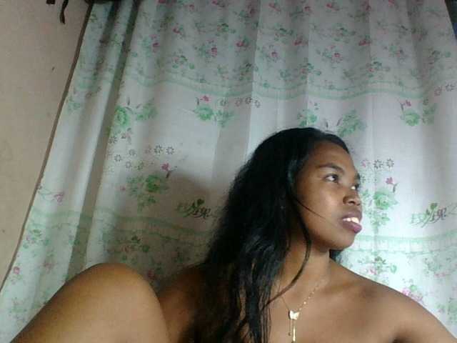 Miarizou's BongaCams show and profile