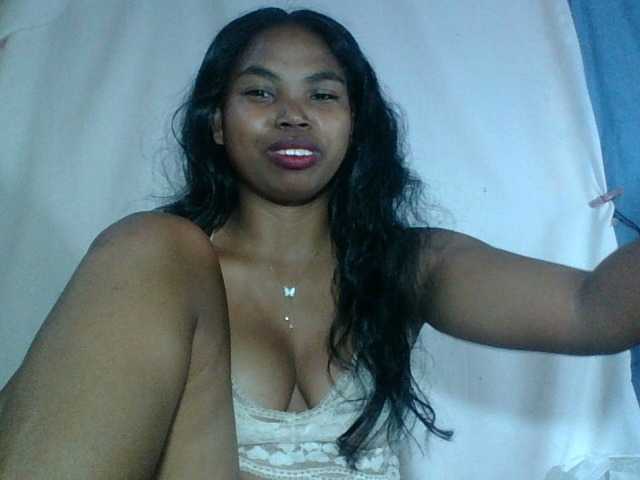 Miarizou's BongaCams show and profile