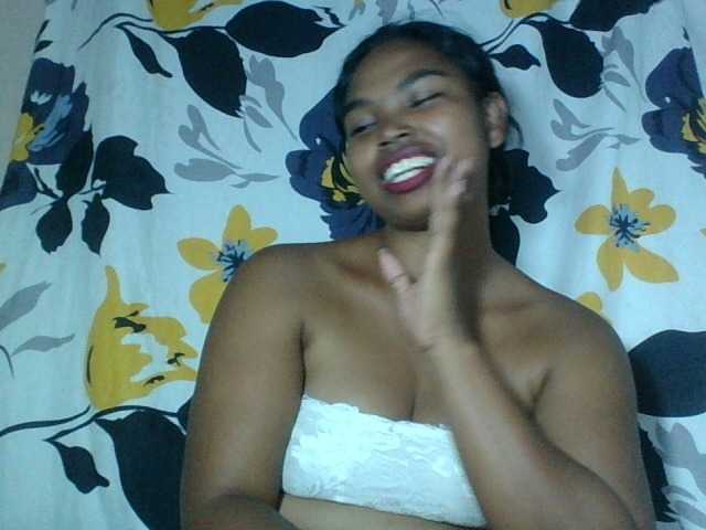 Miarizou's BongaCams show and profile