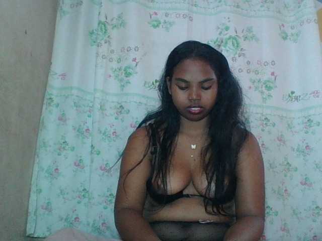 Miarizou's BongaCams show and profile