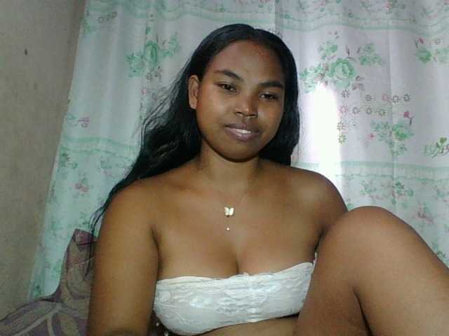 Miarizou's BongaCams show and profile