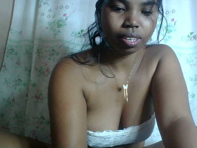 Miarizou's BongaCams show and profile