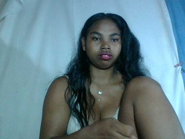 Miarizou's BongaCams show and profile