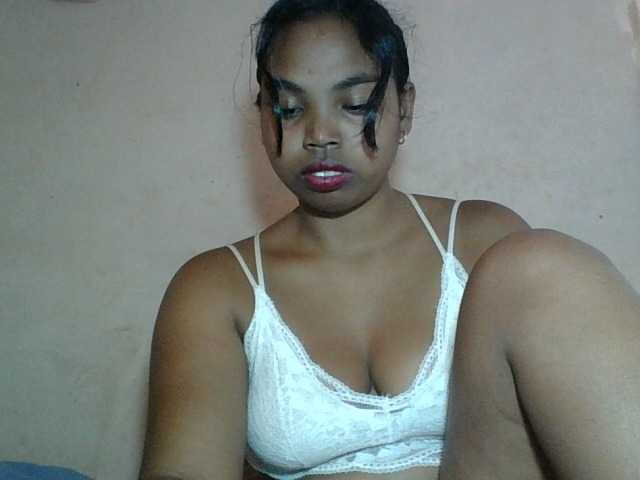 Miarizou's BongaCams show and profile