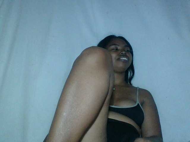 Miarizou's BongaCams show and profile