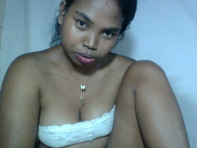 Miarizou's BongaCams show and profile