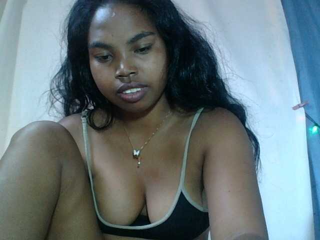 Miarizou's BongaCams show and profile