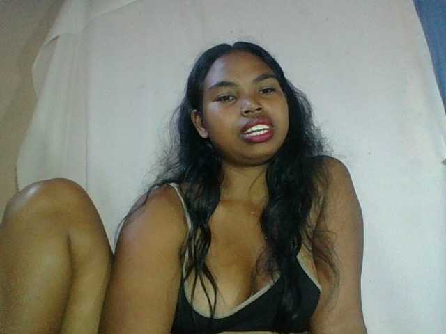 Miarizou's BongaCams show and profile