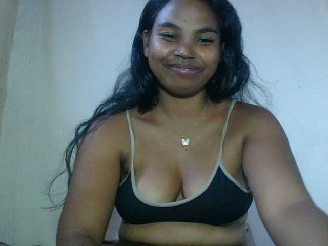 Miarizou's BongaCams show and profile