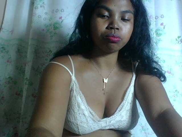 Miarizou's BongaCams show and profile