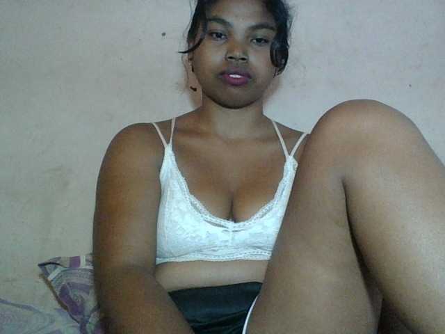 Miarizou's BongaCams show and profile