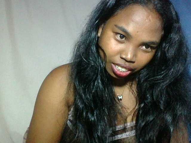 Miarizou's BongaCams show and profile