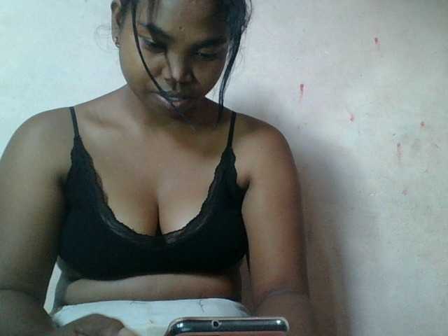 Miarizou on BongaCams