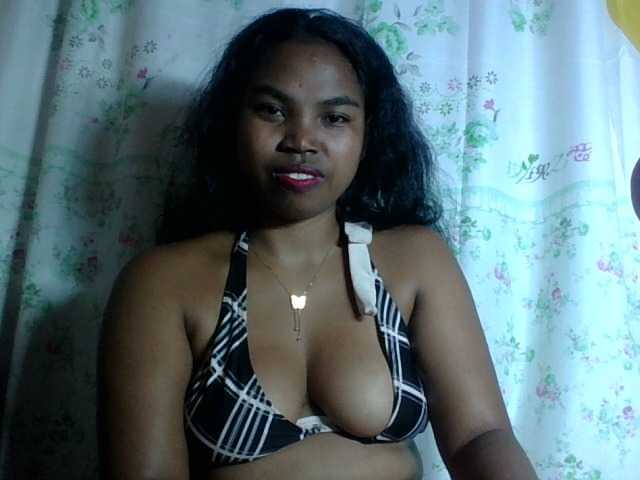 Miarizou's BongaCams show and profile