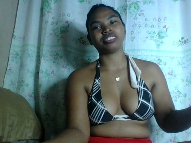 Miarizou's BongaCams show and profile