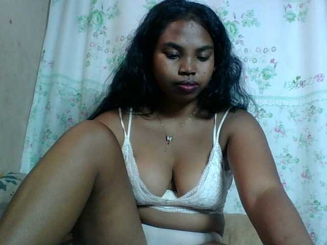 Miarizou's BongaCams show and profile