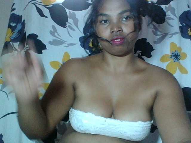 Miarizou's BongaCams show and profile