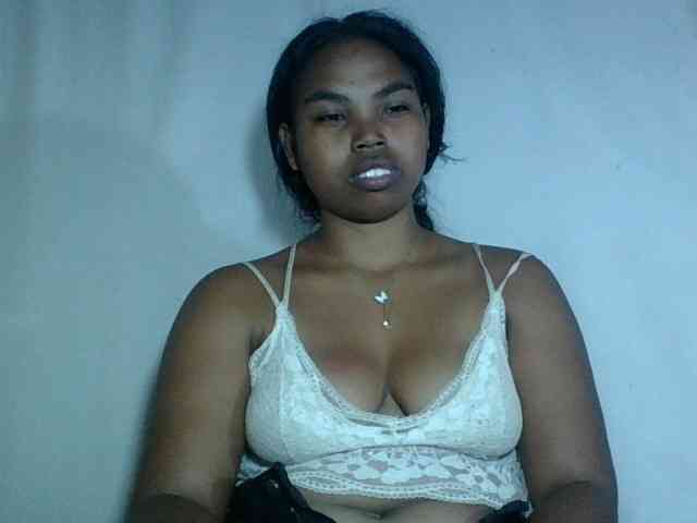 Miarizou Live Webcam on BongaCams