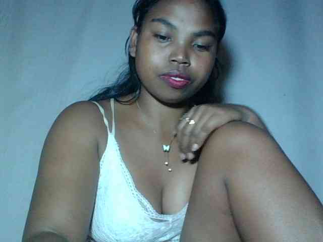 Miarizou Live Webcam on BongaCams