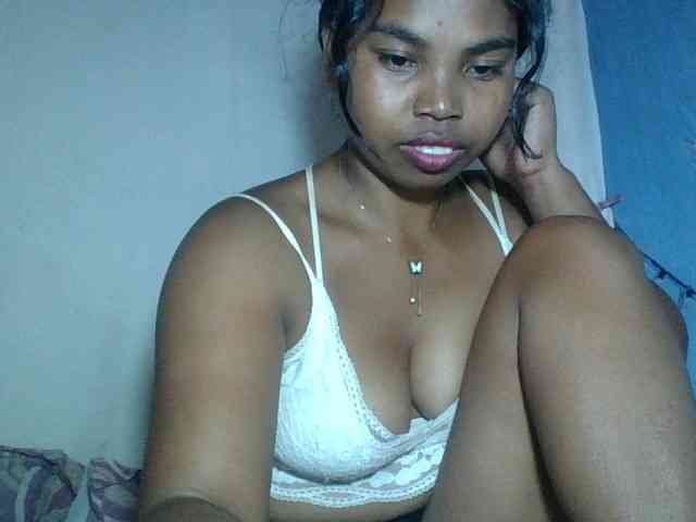 Miarizou Live Webcam on BongaCams