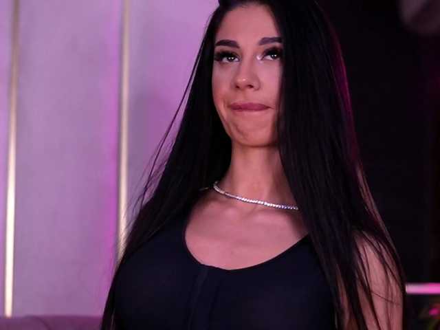 ArinaRhodes's BongaCams show and profile