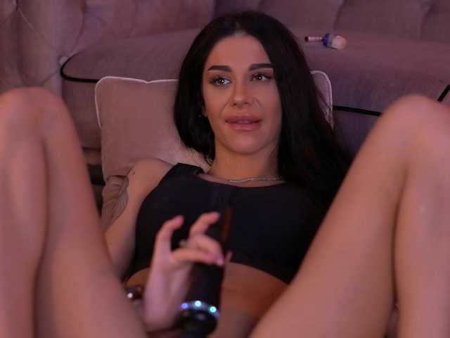 ArinaRhodes's BongaCams show and profile