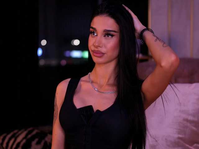 ArinaRhodes's BongaCams show and profile