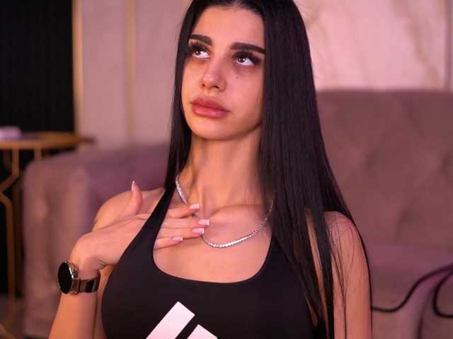 ArinaRhodes's BongaCams show and profile