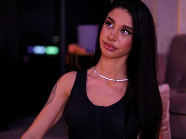 ArinaRhodes's BongaCams show and profile