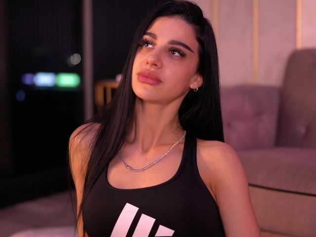 ArinaRhodes's BongaCams show and profile