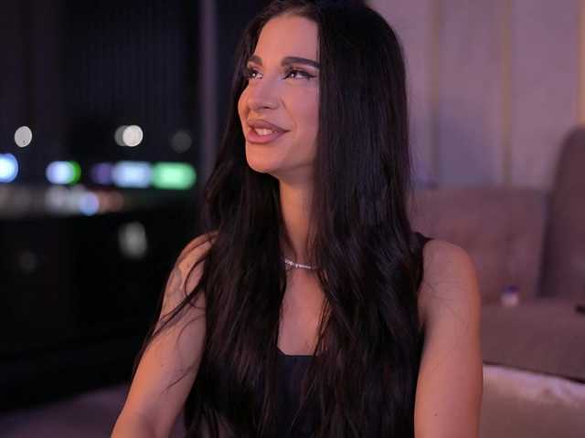 ArinaRhodes's BongaCams show and profile