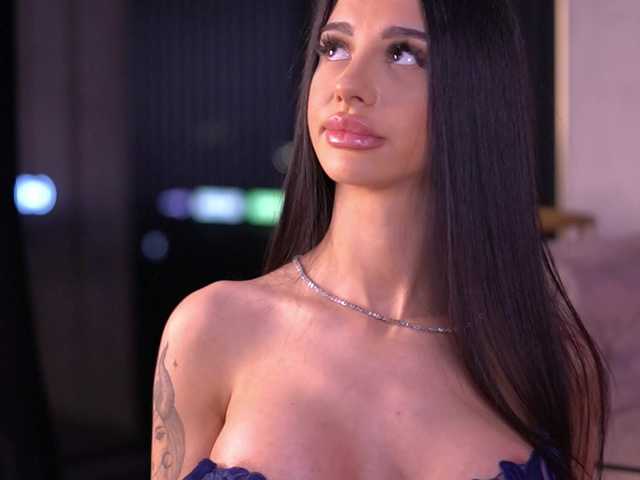 ArinaRhodes's BongaCams show and profile