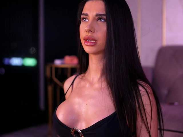 ArinaRhodes's BongaCams show and profile