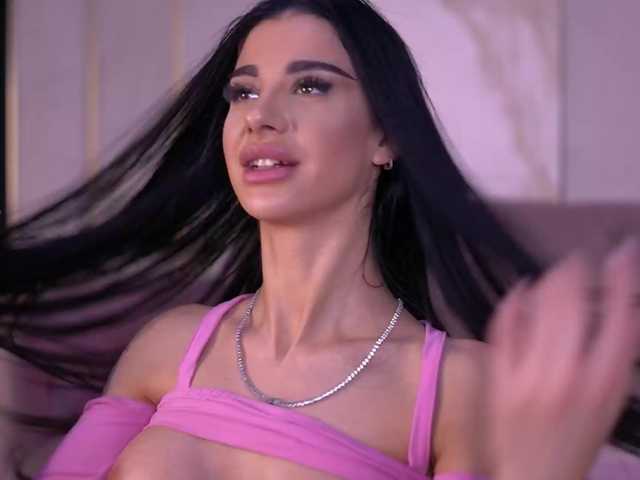 ArinaRhodes's BongaCams show and profile