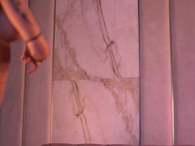 ArinaRhodes's BongaCams show and profile