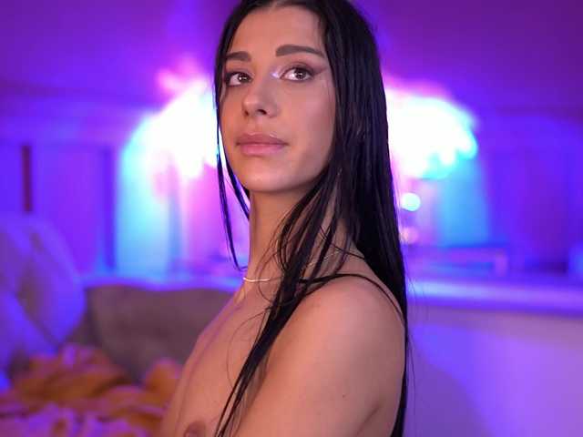 ArinaRhodes from BongaCams is Freechat