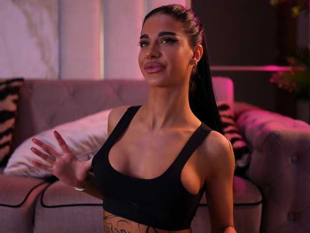 ArinaRhodes's BongaCams show and profile