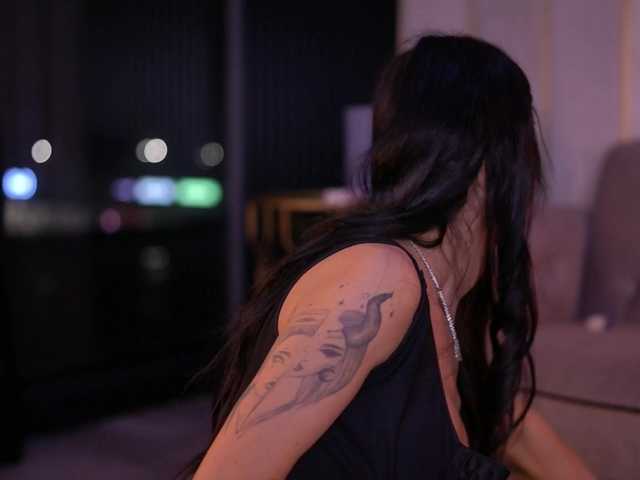 ArinaRhodes's BongaCams show and profile