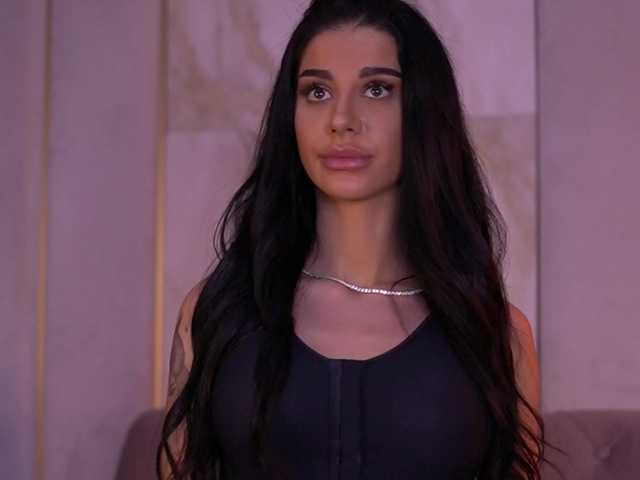 ArinaRhodes's BongaCams show and profile