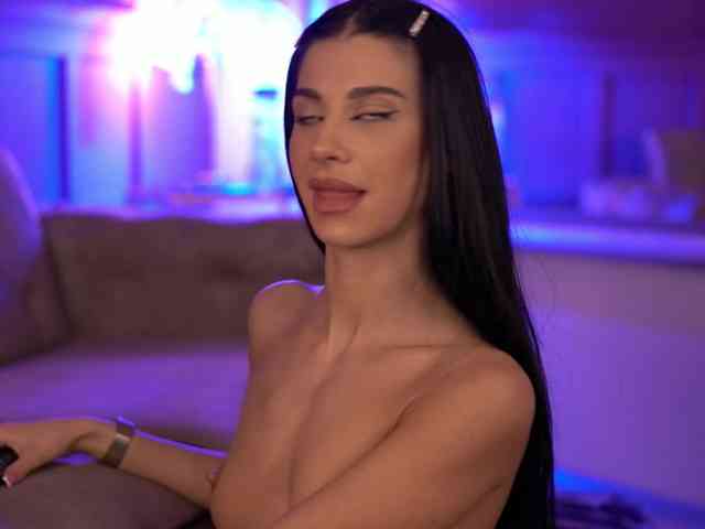 ArinaRhodes webcam