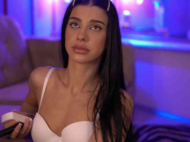 ArinaRhodes webcam