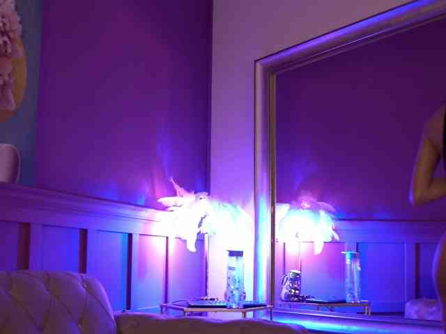 ArinaRhodes webcam