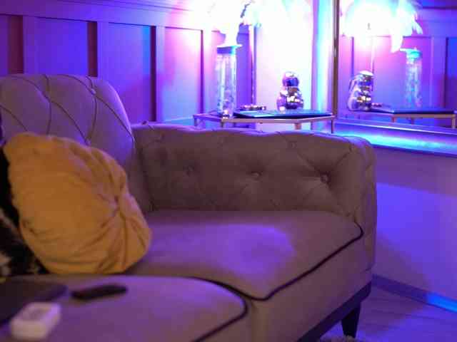 ArinaRhodes webcam