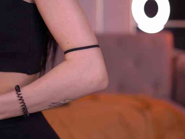 ArinaRhodes ArinaRhodes